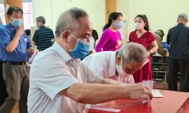 Cử tri ở 18 đơn vị bầu cử tại Nam Định phải đi bầu thêm vào ngày 6/6 do bầu thiếu đại biểu HĐND cấp xã - Ảnh: Hoàng Long