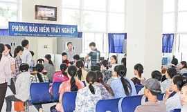 Nữ công nhân dùng hồ sơ giả để trục lợi từ Quỹ bảo hiểm thất nghiệp - Ảnh minh hoạ