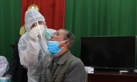 Đến tối 19/10, cơ bản gần 90.000 người dân tại huyện Ý Yên đã được lấy mẫu xét nghiệm COVID-19 - Ảnh: Hoàng Long