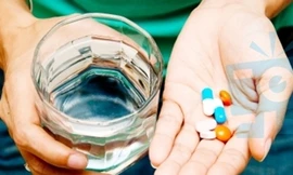 Thuốc kháng sinh kỵ… nước có ga