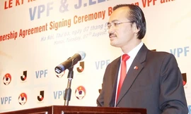 Thời thế đã có, anh hùng ở đâu?