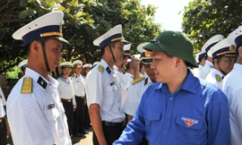 Kết thúc 'Hành trình Tuổi trẻ vì biển, đảo quê hương'