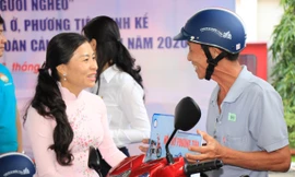 TPHCM tặng kinh phí xây, sửa nhà cho người dân nghèo