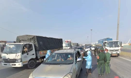 Hết cách ly xã hội, 62 chốt trạm kiểm soát dịch COVID-19 TPHCM hoạt động ra sao?