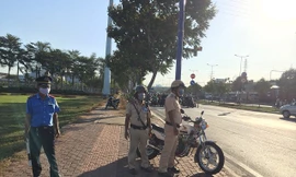 Tiệm hớt tóc bị lập biên bản vì mở cửa trong những ngày cách ly xã hội