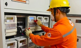 Hà Nội: Tháng 11 thay đổi lịch ghi công tơ điện, giá điện tăng đột biến?