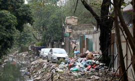 Chủ tịch Hà Nội chỉ đạo xử lý dự án mương 'treo' 17 năm gây ô nhiễm tại Ba Đình