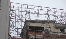 Nhếch nhác biển quảng cáo Thủ đô: Đùn đẩy trách nhiệm?