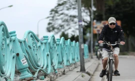 Thay thế toàn bộ lan can cũ, xuống cấp quanh hồ Tây trong năm 2023