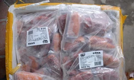 Hà Nội phát hiện hơn 1 tấn ức vịt, cánh gà đông lạnh không nguồn gốc