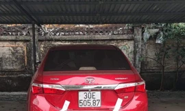 Chủ tịch xã ở Hà Nội uống rượu, đi ô tô biển số giả