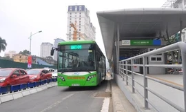 50% khách đi buýt nhanh BRT bằng vé tháng