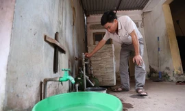 Nhiều người dân ngoại thành Hà Nội phải dùng nước giếng khoan, không đảm bảo tiêu chuẩn cho ăn uống