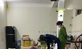 Hà Nội: Phát hiện cơ sở sản xuất hàng tấn bánh gạo Nhật Bản giả mạo