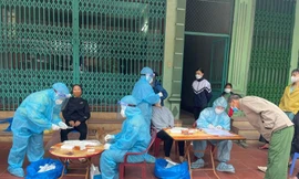 Xét nghiệm COVID-19 trên địa bàn Vĩnh Tường. Ảnh minh họa