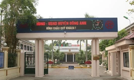 Hà Nội: Xử lý Chủ tịch xã uống rượu lái ô tô biển giả