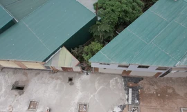 Nhà siêu mỏng, méo mó lại xuất hiện trên đường mới mở tại Hà Nội