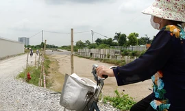 Ngổn ngang tuyến đường đổi bằng 180 ha 'đất vàng' ở Hà Nội 