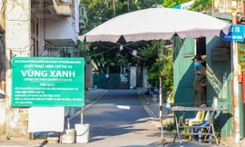 Huyện ngoại thành Hà Nội siết chặt hơn sau khi thành ‘vùng xanh’?