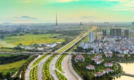 Hà Nội 10 năm sáp nhập: Chuyển dịch kinh tế chưa như mong đợi