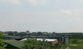 Nhà xưởng mọc tràn lan trên đất nông nghiệp tại huyện Đan Phượng