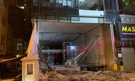 Hiện trường vụ sập giàn giáo