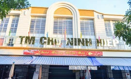 Hà Nội: Chợ đóng cửa vì mất điện, kinh doanh gặp khó khăn