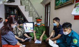 Mô hình "Đội cơ động hỗ trợ dịch vụ công trực tuyến tại nhà" của phường Trúc Bạch, quận Ba Đình - Ảnh: VGP