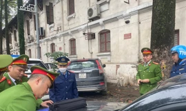 Vỉa hè Hà Nội sạch bóng ô tô: Người dân bất ngờ