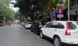 Hà Nội: Dân kinh doanh lên tiếng việc đỗ ô tô theo ngày chẵn lẻ 