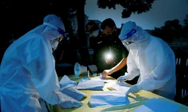 Vĩnh Phúc đón công dân từ tỉnh khác về khu cách ly. Ảnh Trà Hương