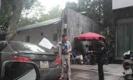 Mỗi ngày mất 300 nghìn gửi xe, nhiều người bỏ cuộc chơi xế hộp