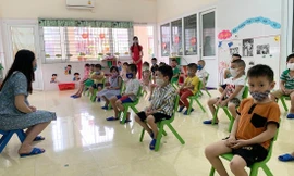 Học sinh mầm non tại Hà Nội đi học từ đầu tháng 3