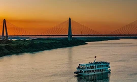 Hà Nội hoàn thiện tuyến du lịch đường sông từ trung tâm Hoàn Kiếm đến Hưng Yên