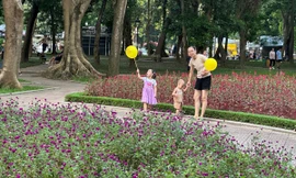 Công viên lớn nhất Hà Nội thưa thớt khách dịp nghỉ lễ 2/9