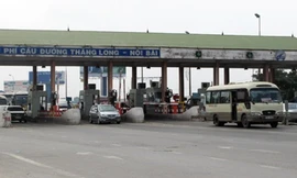 Trạm thu phí Bắc Thăng Long - Nội Bài. Ảnh: HNM