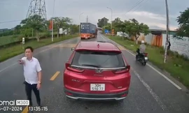 Sự thật vụ việc Trưởng phòng Nội vụ Bình Xuyên gây hấn với tài xế trên đường