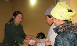 Chăm sóc sức khỏe đồng bào vùng cao