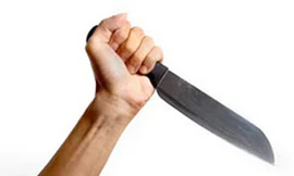 Quen thói côn đồ, chém đứt tay bạn cùng khu trọ