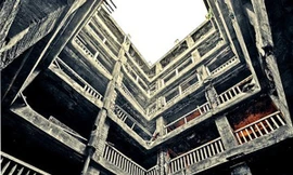 Du lịch tới thành phố ma