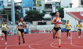 Cô gái vàng Tú Chinh tỏa sáng tại giải Điền kinh TPHCM mở rộng 2020