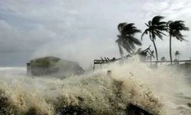 Bão số 6 suy yếu trước khi đổ bộ Quảng Ngãi-Khánh Hòa đêm mai