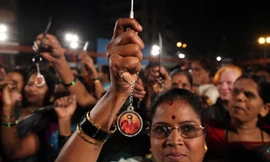 Ấn Độ sản xuất súng đặc biệt cho phụ nữ