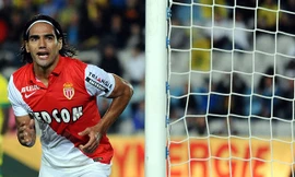 Hai tiếng trước khi thị trường chuyển nhượng đóng cửa, M.U đã tạo nên cú sốc khi bất ngờ thuyết phục thành công Monaco cho mượn tiền Radamel Falcao.