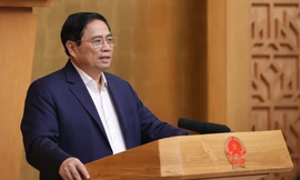 Chính phủ thảo luận giải pháp bảo đảm thuốc, trang thiết bị y tế