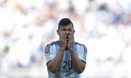 Tuyển Argentina rúng động vì hung tin từ Aguero