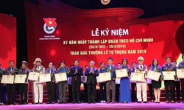 Tuyên dương 87 cán bộ Đoàn nhận giải thưởng Lý Tự Trọng 2018