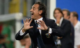 Cesare Prandelli loạn đao pháp!