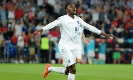 Welbeck tỏa sáng và nỗi đau câm lặng của MU