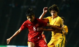 Dẫn trước 3-1 nhưng U16 Việt Nam lại để tuột ngôi vô địch vào tay Australia. Ảnh: Zing